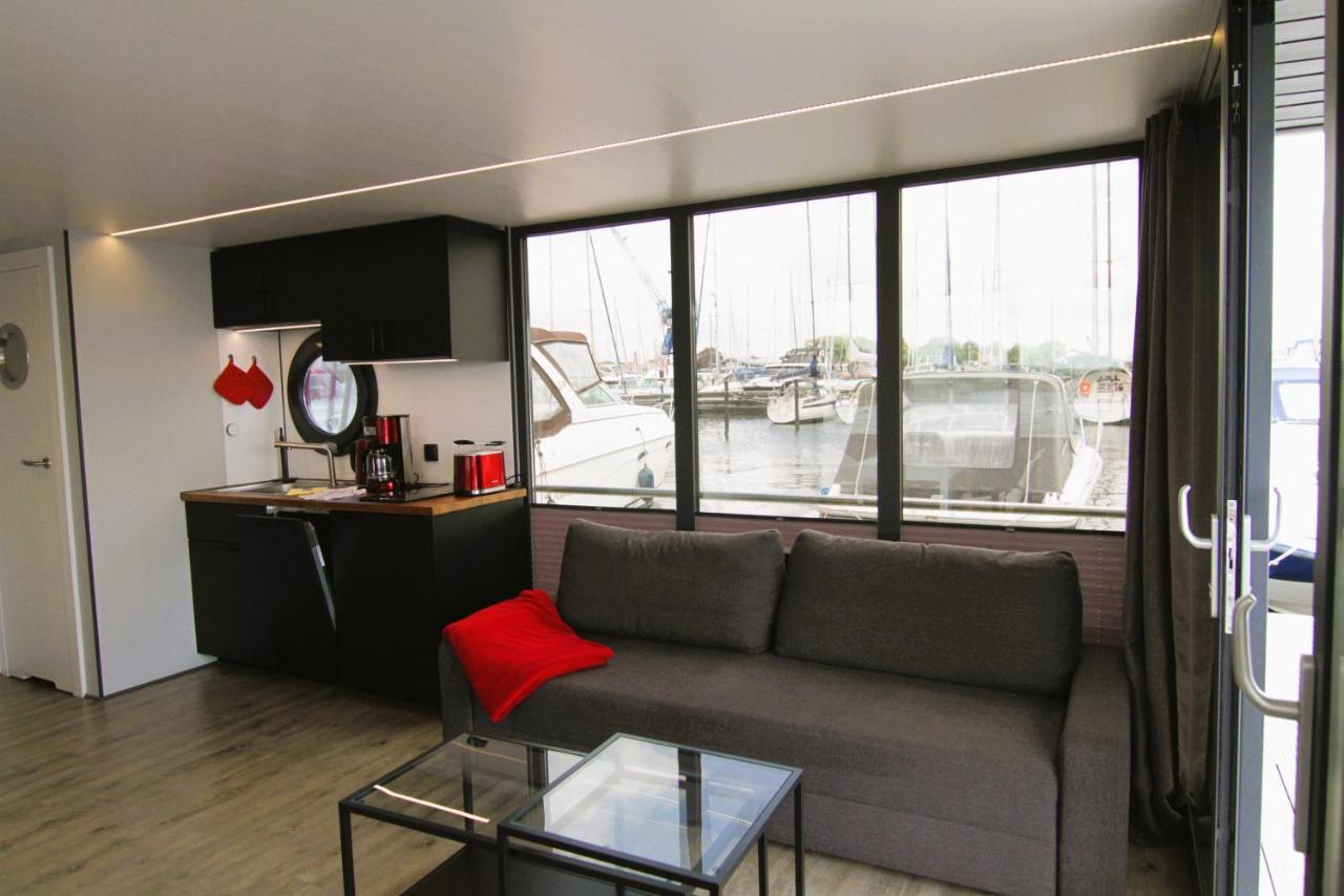 Hausboot Fjord Nordstern Mit Dachterrasse In Schleswig Hotell Exteriör bild